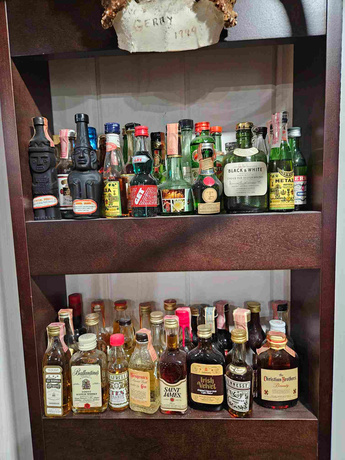 Unique Bar Decor